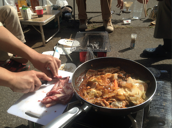 今日のメインはオホーツクの男が送ってくれたアキアジのちゃんちゃん焼きと、イベリコ豚。ちゃんちゃん焼き、おいしくできました。