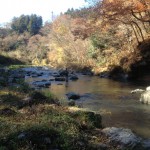 秩父の山の中の管理釣り場で今年最後の七輪会。釣りもね。