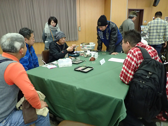 高橋章さん。上州屋八王子店でタイイング教室開設。